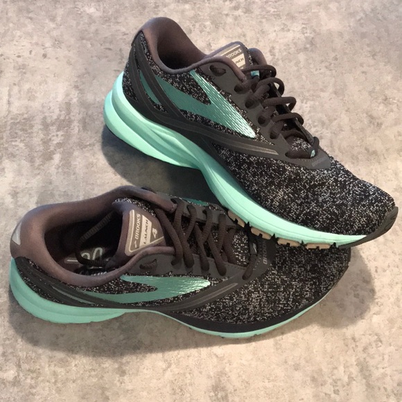 brooks launch size 8